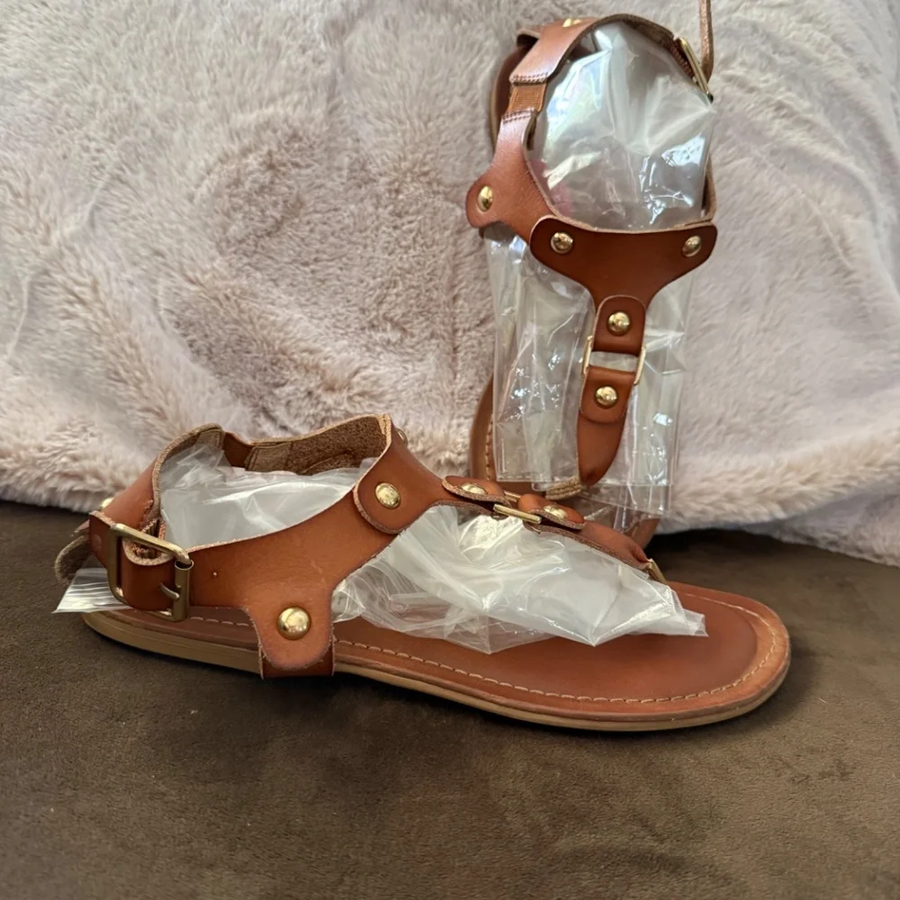 Steve Madden Girl Sushi Thong Faux Leather Ankle Strap Studded Sandals sz7